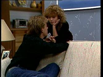 Scott Robinson, Charlene Mitchell in Neighbours Episode 0296