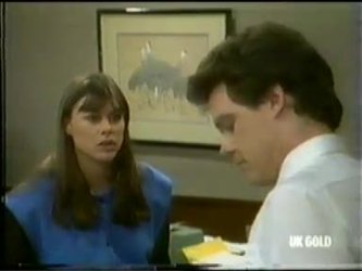 Zoe Davis, Paul Robinson in Neighbours Episode 