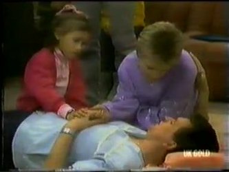 Lucy Robinson, Daphne Clarke, Des Clarke in Neighbours Episode 