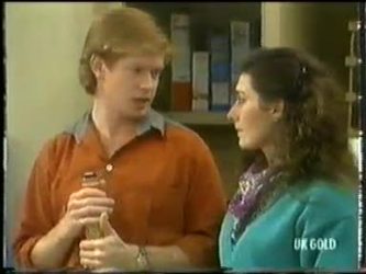 Clive Gibbons, Kate Gibbons in Neighbours Episode 