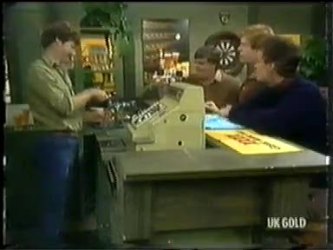 Alex Carter, Tom Ramsay, Clive Gibbons, Graham Gibbons in Neighbours Episode 0303