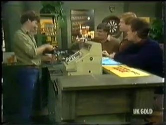 Alex Carter, Tom Ramsay, Clive Gibbons, Graham Gibbons in Neighbours Episode 