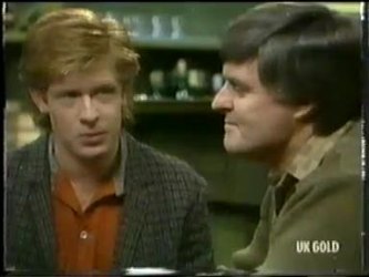 Clive Gibbons, Tom Ramsay in Neighbours Episode 