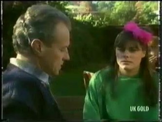 Jim Robinson, Zoe Davis in Neighbours Episode 