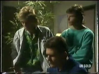 Scott Robinson, Des Clarke, Mike Young in Neighbours Episode 0304