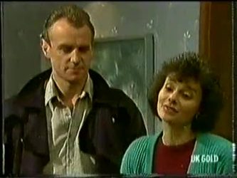 Jim Robinson, Ruth Wilson in Neighbours Episode 0332