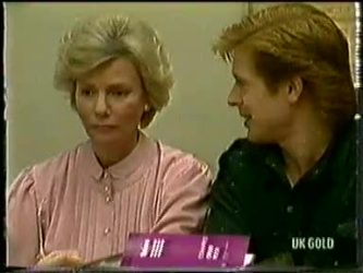 Helen Daniels, Clive Gibbons in Neighbours Episode 0333