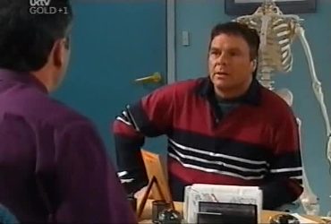 Karl Kennedy, Joe Scully in Neighbours Episode 4420