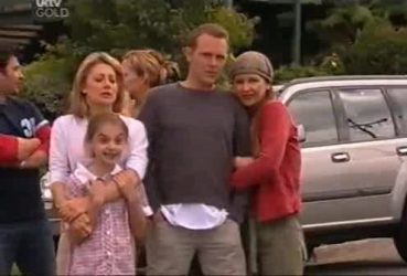 Izzy Hoyland, Summer Hoyland, Max Hoyland, Steph Scully in Neighbours Episode 