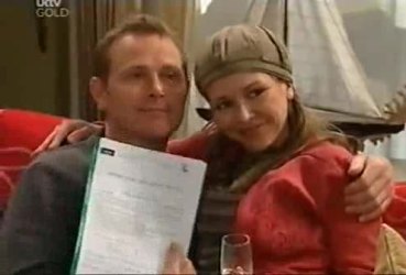 Max Hoyland, Steph Scully in Neighbours Episode 