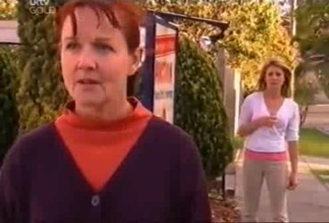 Susan Kennedy, Izzy Hoyland in Neighbours Episode 4422