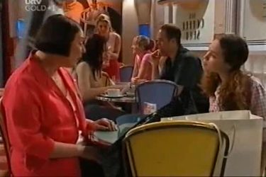 Svetlanka Ristic, Summer Hoyland in Neighbours Episode 4423