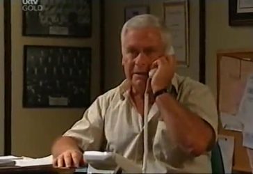 Lou Carpenter in Neighbours Episode 4434