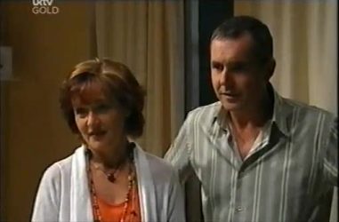 Susan Kennedy, Karl Kennedy in Neighbours Episode 4487