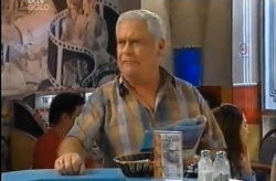 Lou Carpenter in Neighbours Episode 