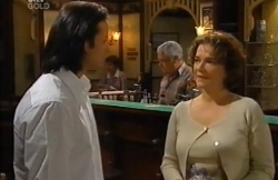 Alessandro Cortes, Lou Carpenter, Lyn Scully in Neighbours Episode 4610