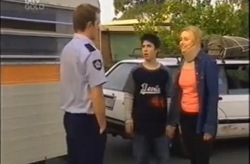 Stuart Parker, Stingray Timmins, Janelle Timmins in Neighbours Episode 4610