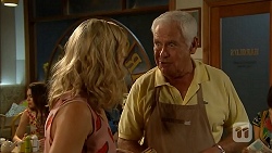 Georgia Brooks, Lou Carpenter in Neighbours Episode 