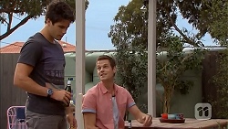 Chris Pappas, Will Dampier in Neighbours Episode 