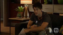 Chris Pappas in Neighbours Episode 