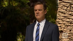 Paul Robinson in Neighbours Episode 6901