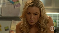 Georgia Brooks in Neighbours Episode 