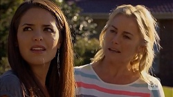 Paige Novak, Lauren Turner in Neighbours Episode 
