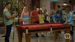 Mark Brennan, Lauren Turner, Brad Willis, Terese Willis, Chris Pappas, Sonya Rebecchi in Neighbours Episode 6909