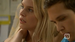 Amber Turner, Josh Willis in Neighbours Episode 6910