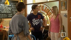 Bailey Turner, Josh Willis, Amber Turner in Neighbours Episode 