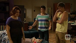 Naomi Canning, Chris Pappas, Kyle Canning in Neighbours Episode 6924