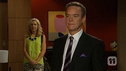 Georgia Brooks, Paul Robinson in Neighbours Episode 6926