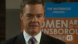 Paul Robinson in Neighbours Episode 6926