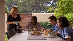 Terese Willis, Brad Willis, Josh Willis, Imogen Willis in Neighbours Episode 