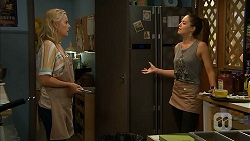 Lauren Turner, Paige Novak in Neighbours Episode 6929