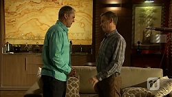 Karl Kennedy, Paul Robinson in Neighbours Episode 