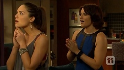 Paige Novak, Naomi Canning in Neighbours Episode 