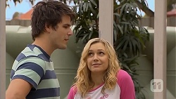 Chris Pappas, Georgia Brooks in Neighbours Episode 