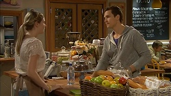 Amber Turner, Josh Willis in Neighbours Episode 