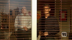 Karl Kennedy, Paul Robinson in Neighbours Episode 6940