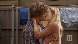 Daniel Robinson, Amber Turner in Neighbours Episode 