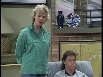 Helen Daniels, Mike Young in Neighbours Episode 0449
