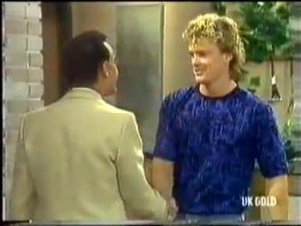 Steve, Henry Mitchell in Neighbours Episode 0450