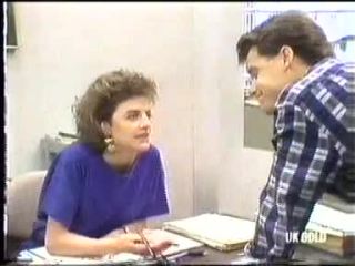 Gail Lewis, Paul Robinson in Neighbours Episode 0452