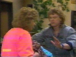 Madge Bishop, Henry Ramsay in Neighbours Episode 0776