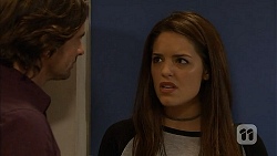 Brad Willis, Paige Novak in Neighbours Episode 