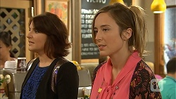 Naomi Canning, Sonya Rebecchi in Neighbours Episode 6951