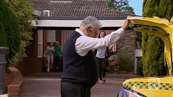Taxi Driver, Paige Smith in Neighbours Episode 6953