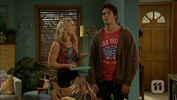 Georgia Brooks, Chris Pappas in Neighbours Episode 