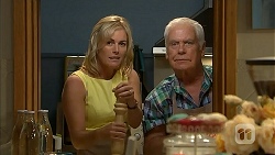 Lauren Turner, Lou Carpenter in Neighbours Episode 